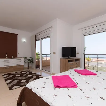 Villa Private Heated Pool Sea Views Puerto de Santiago (Tenerife)