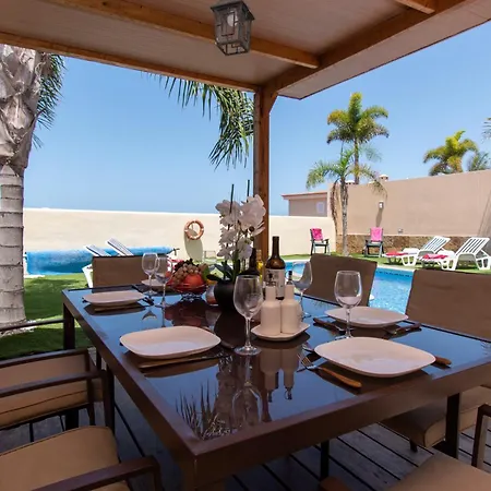 Private Heated Pool Sea Views Villa *