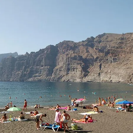 Private Heated Pool Sea Views