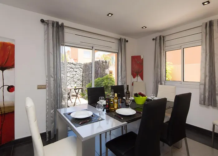 Private Heated Pool Sea Views